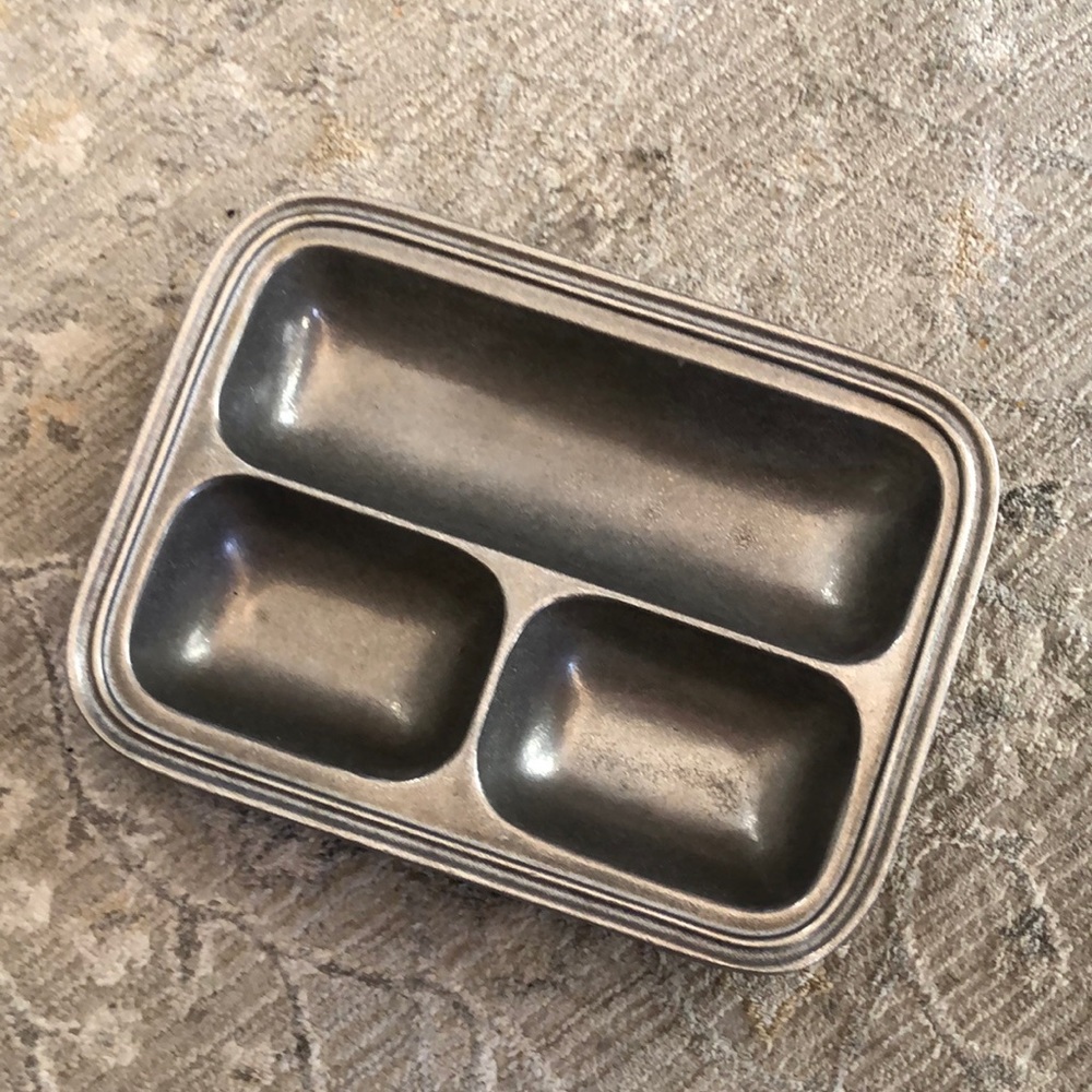 WILTON ARMETALE PEWTER  DIVIDED TRAY OR SERVING DISH